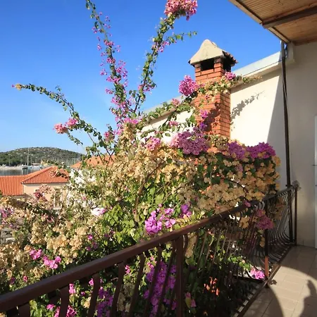 Apartamento By The Sea Rogoznica - 1090 Rogoznica (Sibenik-Knin)