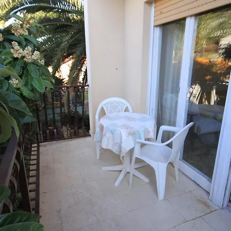 Apartamento By The Sea Rogoznica - 1090